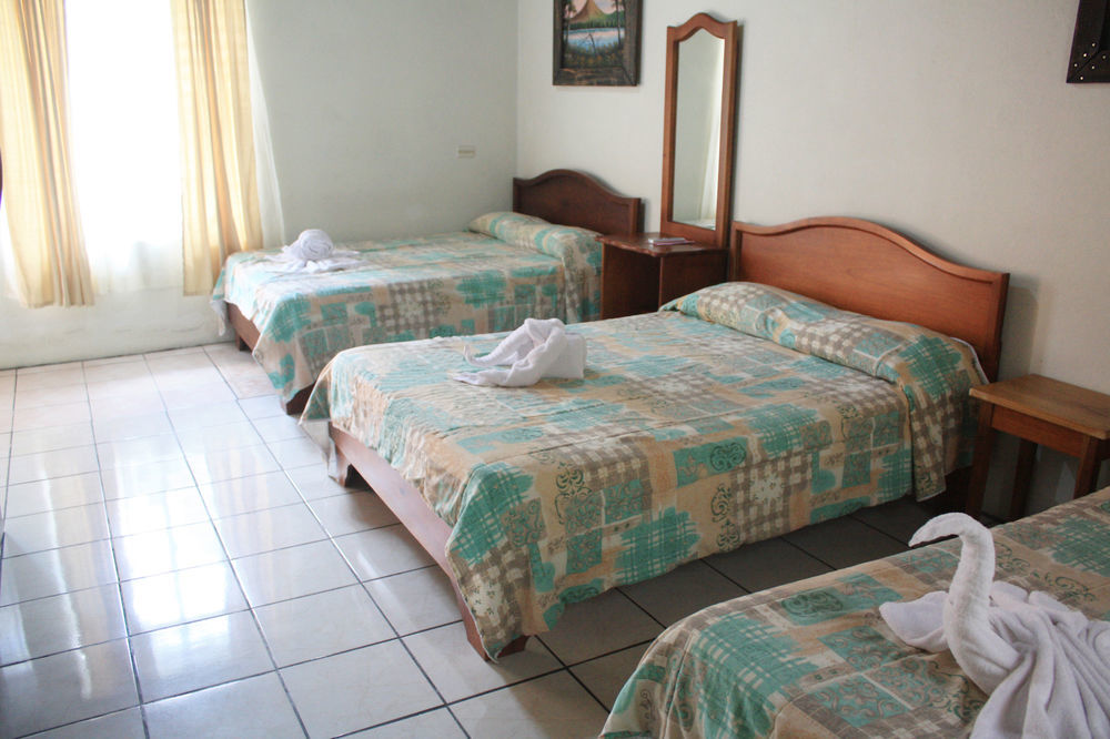 La Fortuna Hotel Destinos Arenal מראה חיצוני תמונה