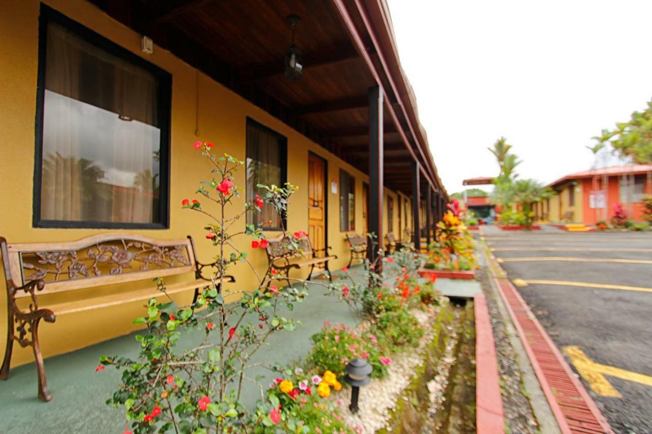 La Fortuna Hotel Destinos Arenal מראה חיצוני תמונה